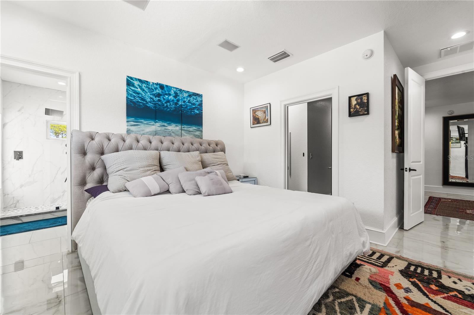 2520 GOMAZ Way ST PETERSBURG, FL 33712