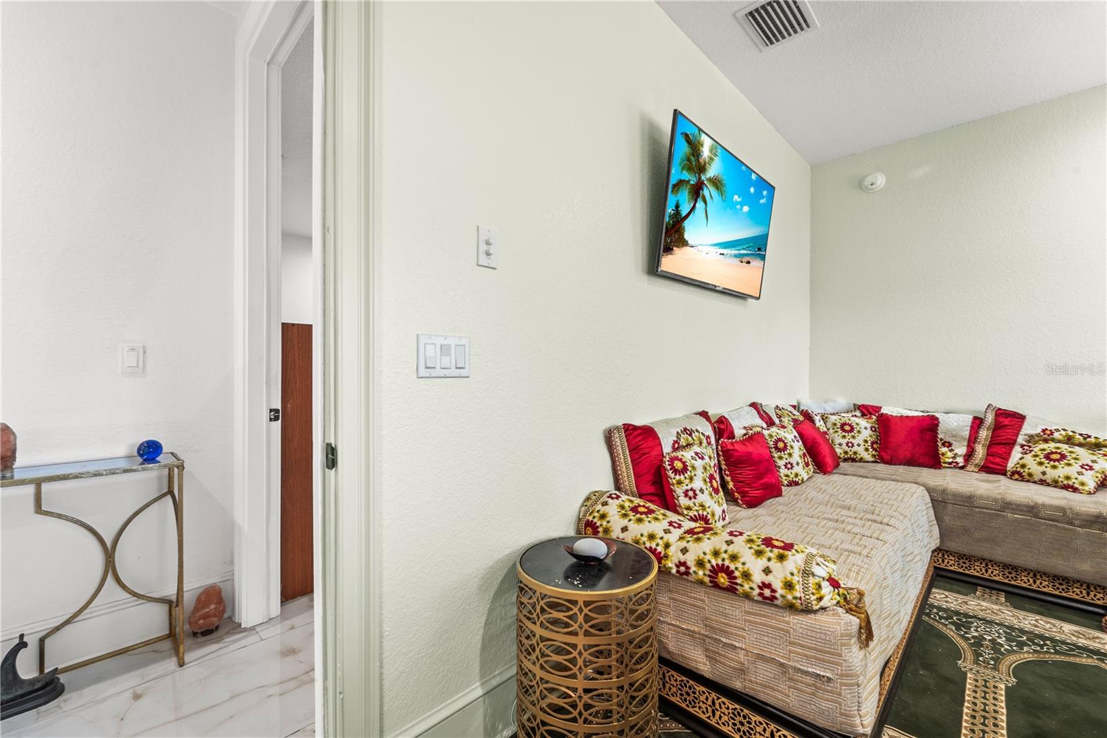 2520 GOMAZ Way ST PETERSBURG, FL 33712