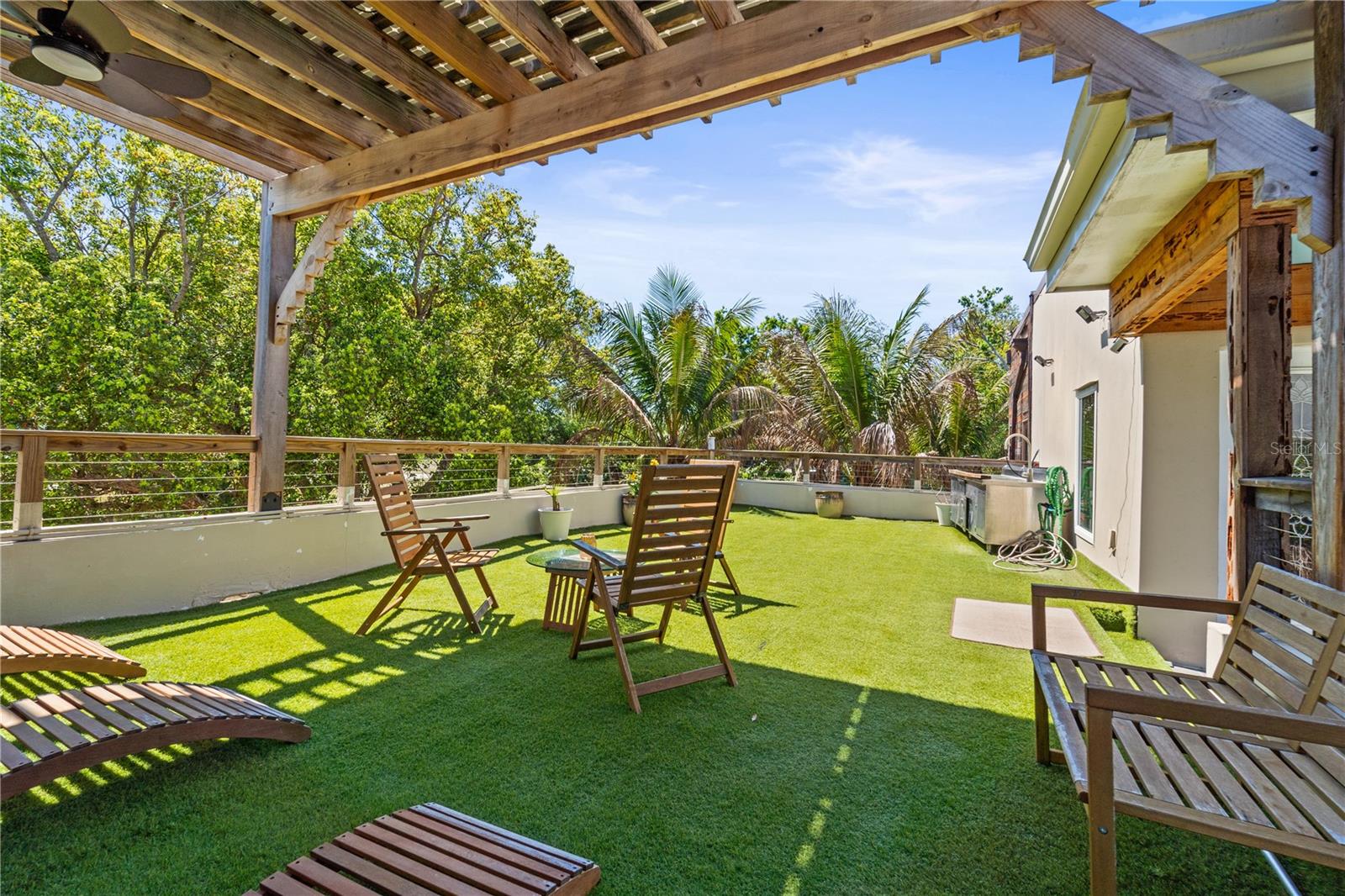 2520 GOMAZ Way ST PETERSBURG, FL 33712