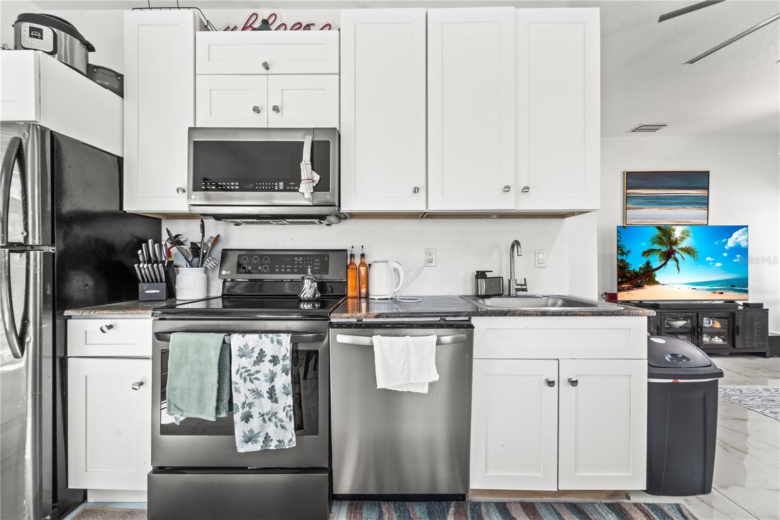 2520 GOMAZ Way ST PETERSBURG, FL 33712