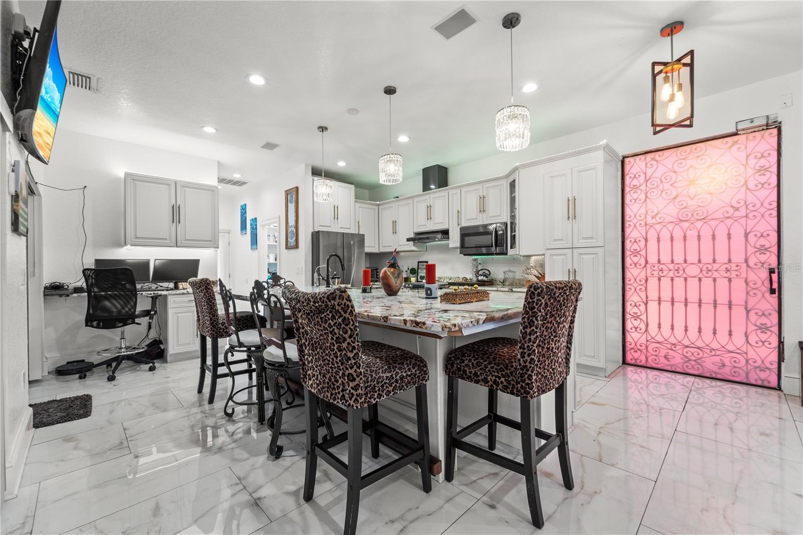 2520 GOMAZ Way ST PETERSBURG, FL 33712