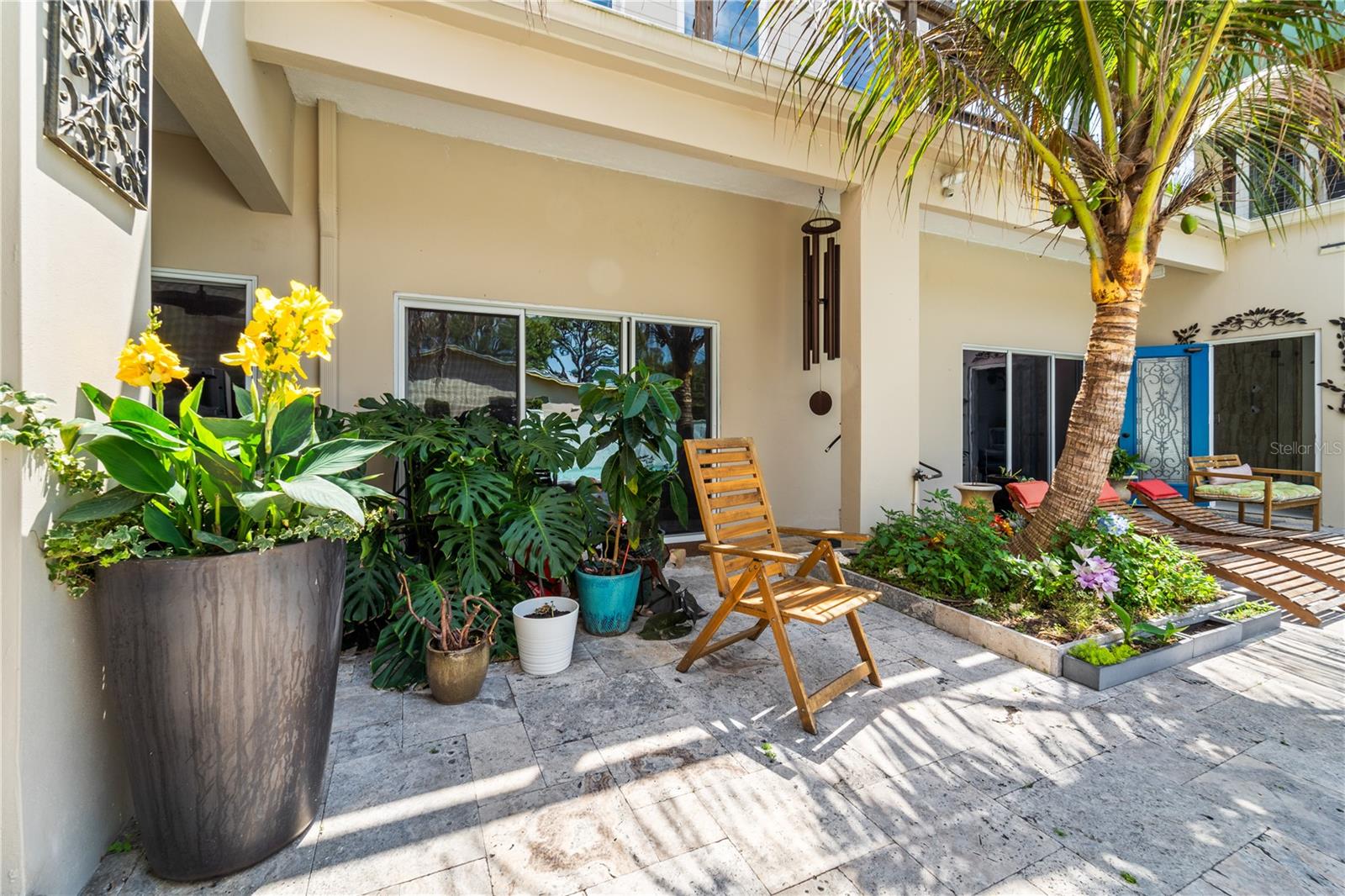 2520 GOMAZ Way ST PETERSBURG, FL 33712