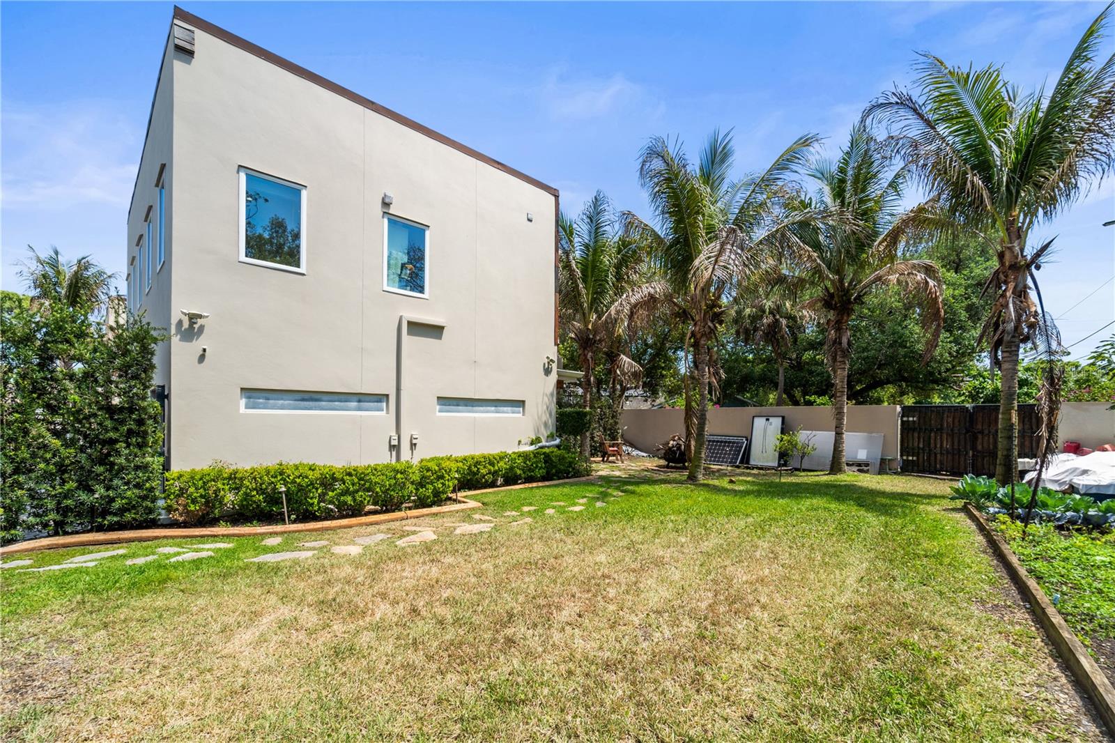 2520 GOMAZ Way ST PETERSBURG, FL 33712