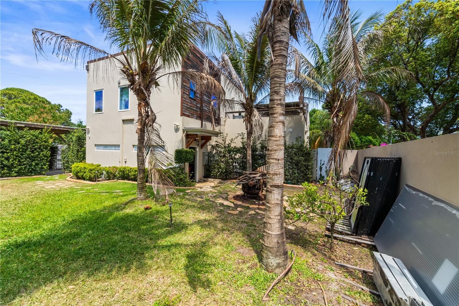 2520 GOMAZ Way ST PETERSBURG, FL 33712