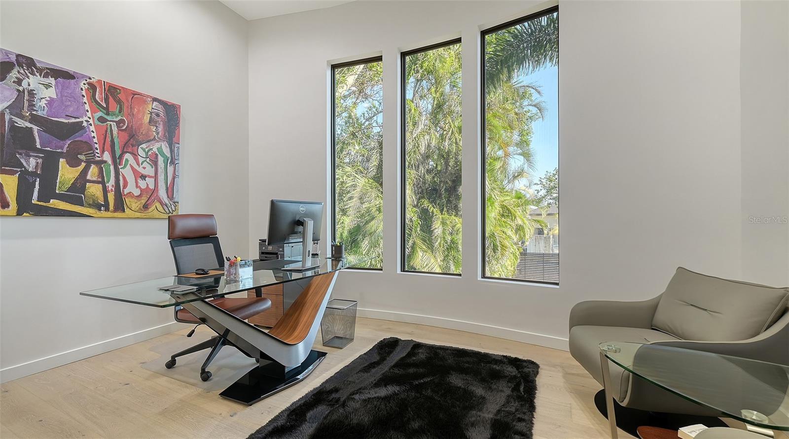 1540 HILLVIEW Dr SARASOTA, FL 34239