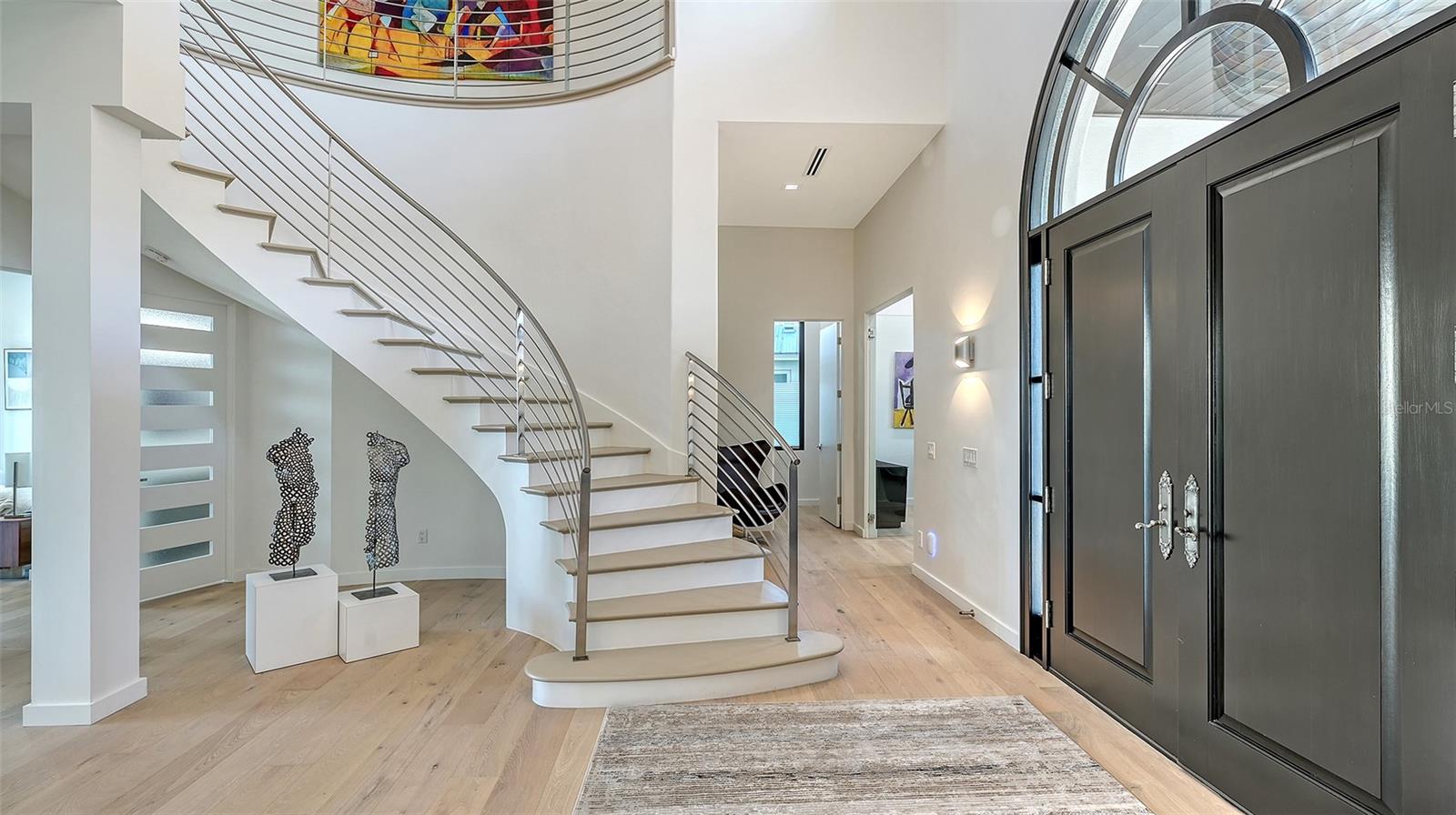 1540 HILLVIEW Dr SARASOTA, FL 34239