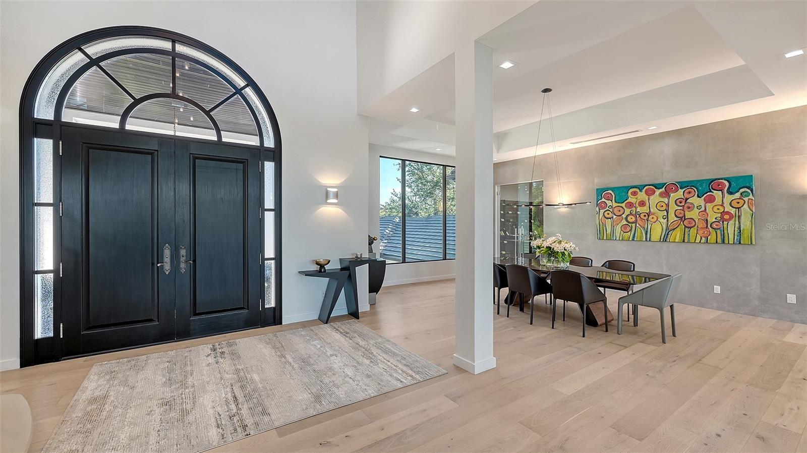 1540 HILLVIEW Dr SARASOTA, FL 34239