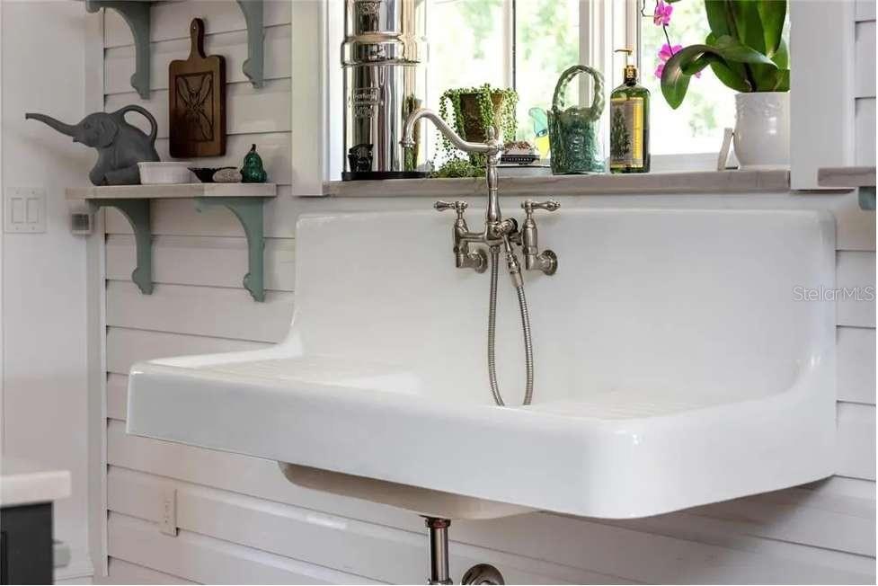 515 Lk Ave ORLANDO, FL 32801