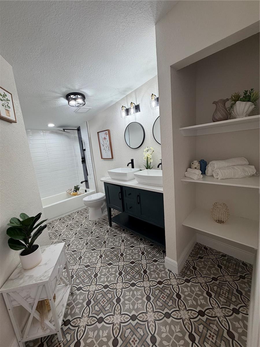 3503 N 11TH St TAMPA, FL 33605