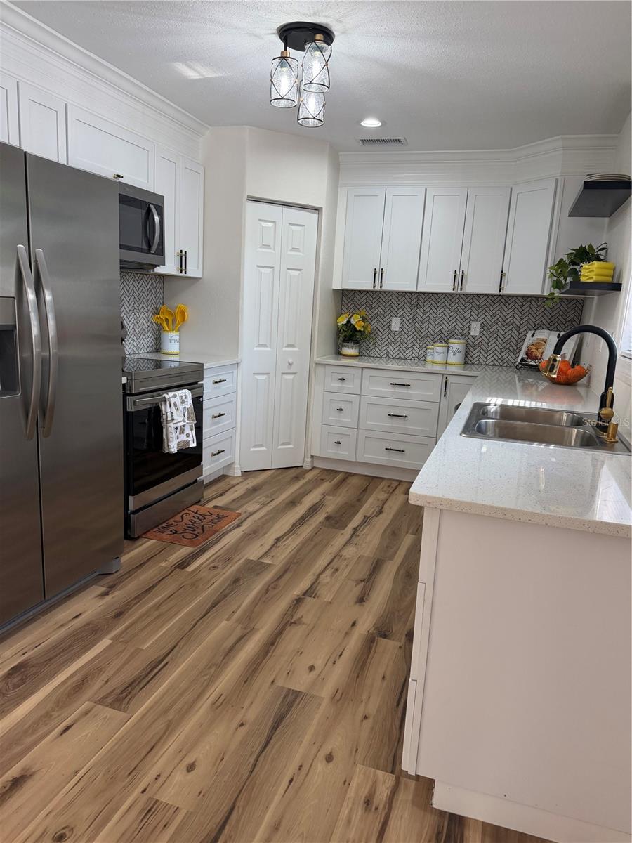 3503 N 11TH St TAMPA, FL 33605