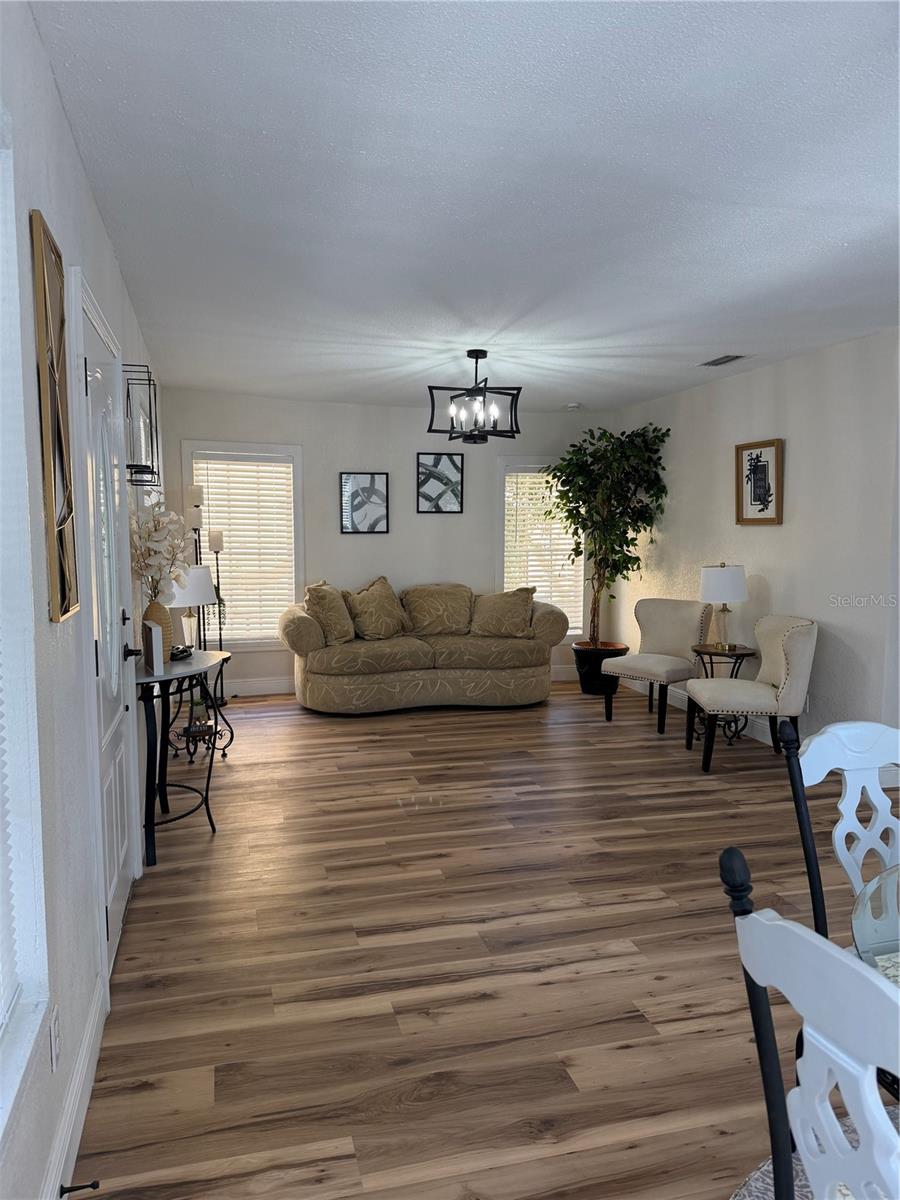 3503 N 11TH St TAMPA, FL 33605