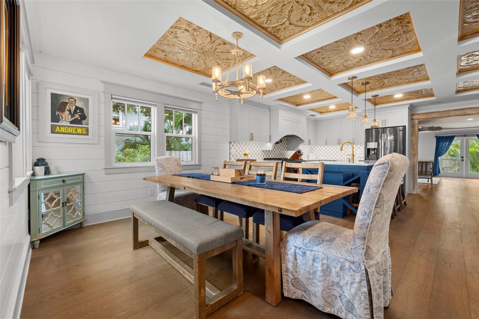 2420 14TH St ST PETERSBURG, FL 33704