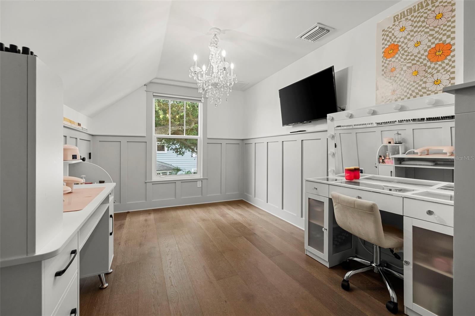 2420 14TH St ST PETERSBURG, FL 33704