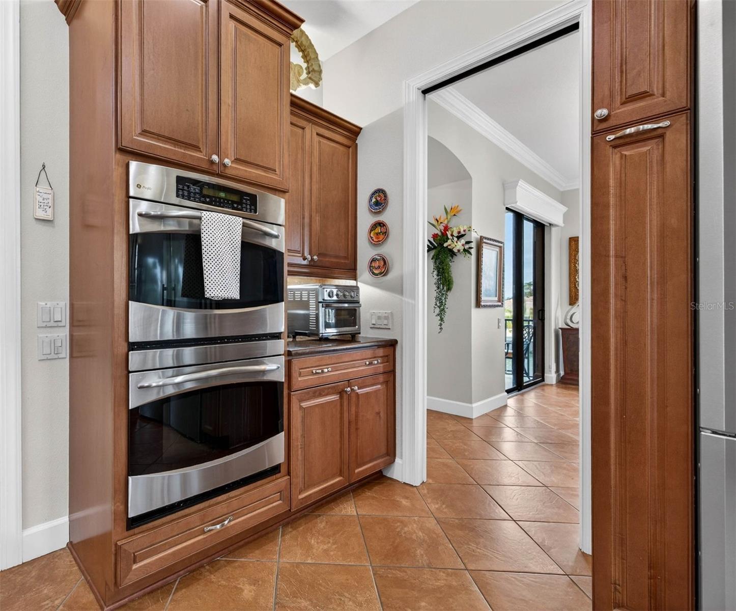 4401 38TH St ST PETERSBURG, FL 33711