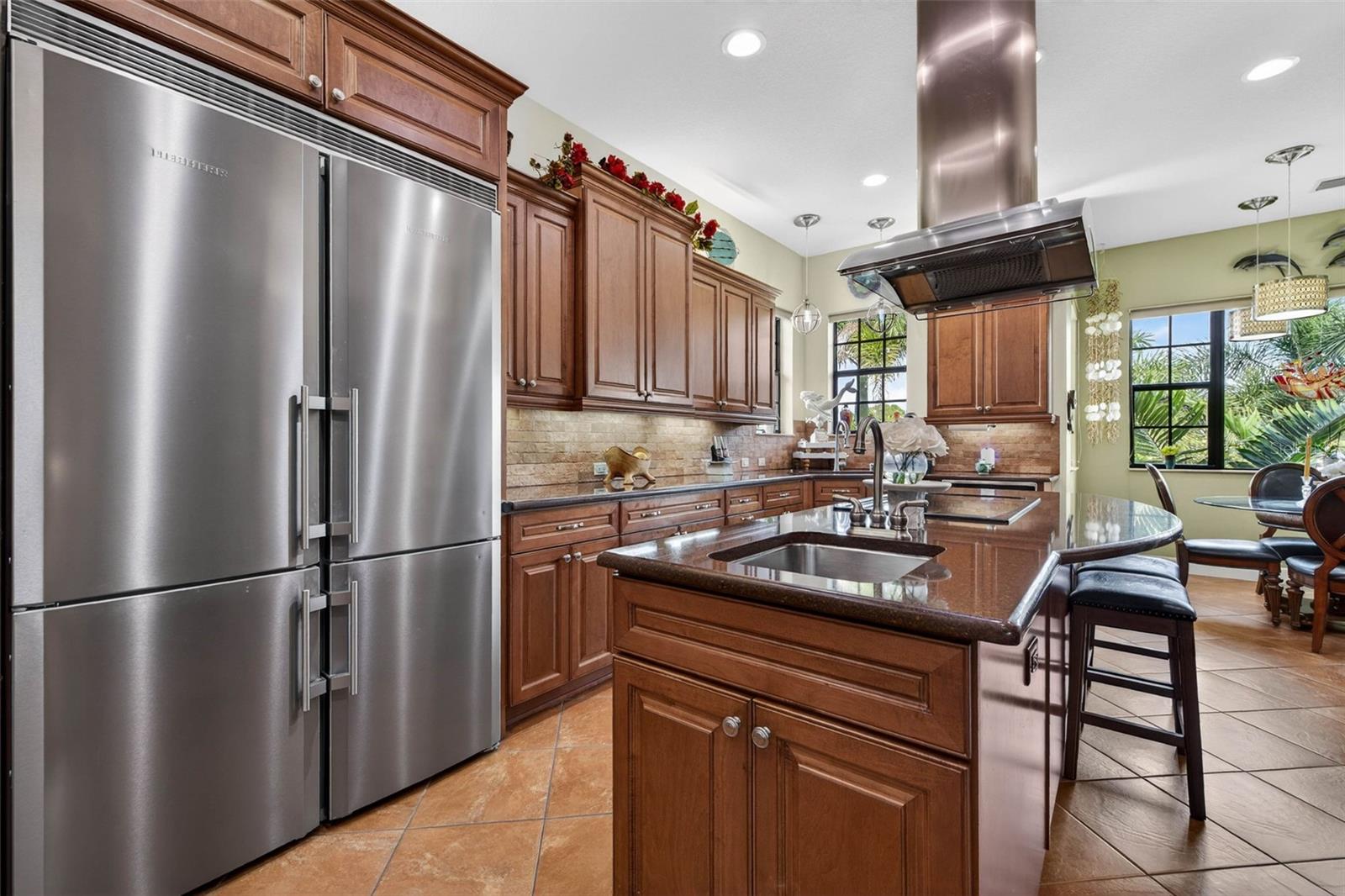 4401 38TH St ST PETERSBURG, FL 33711