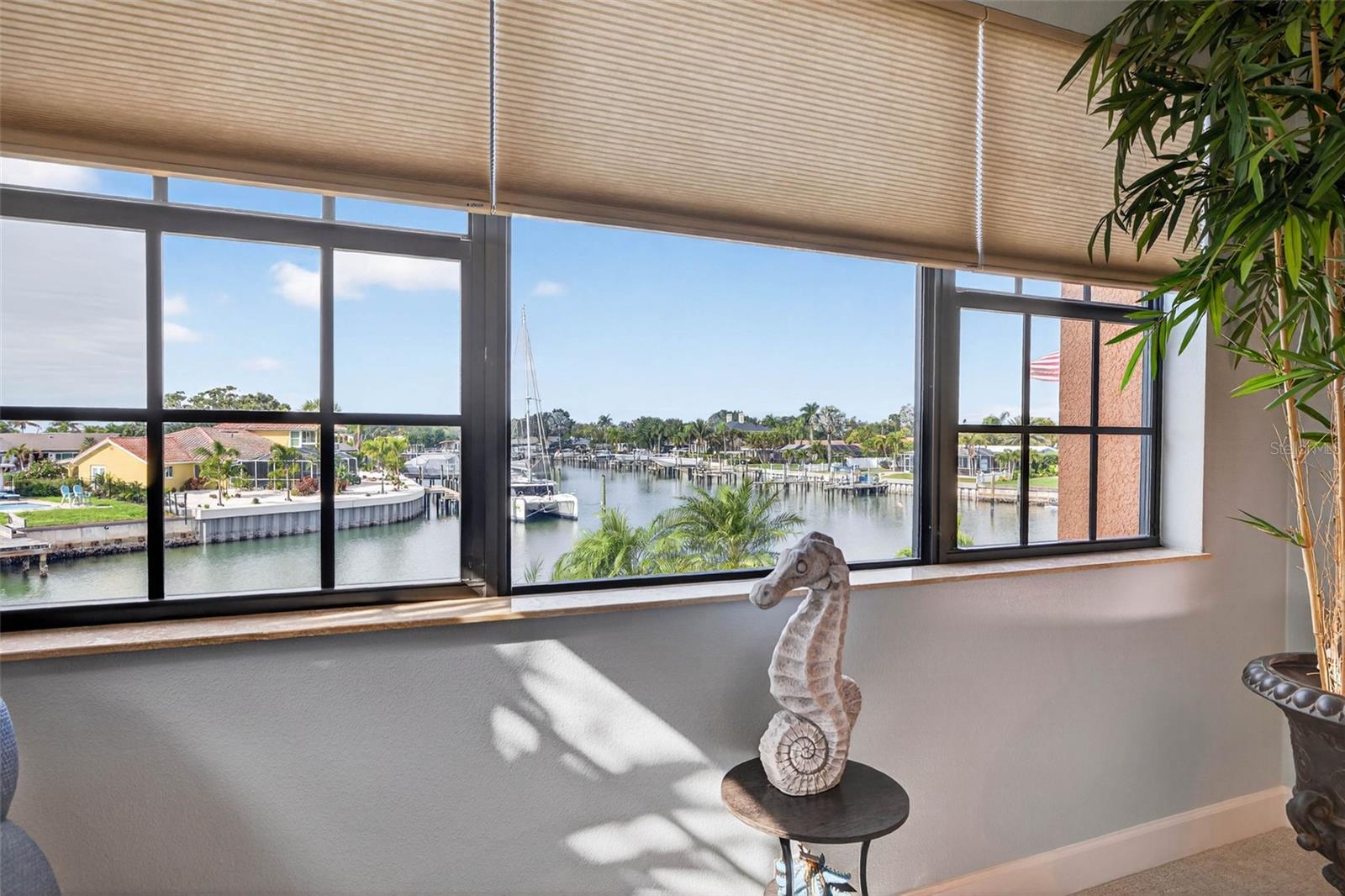 4401 38TH St ST PETERSBURG, FL 33711