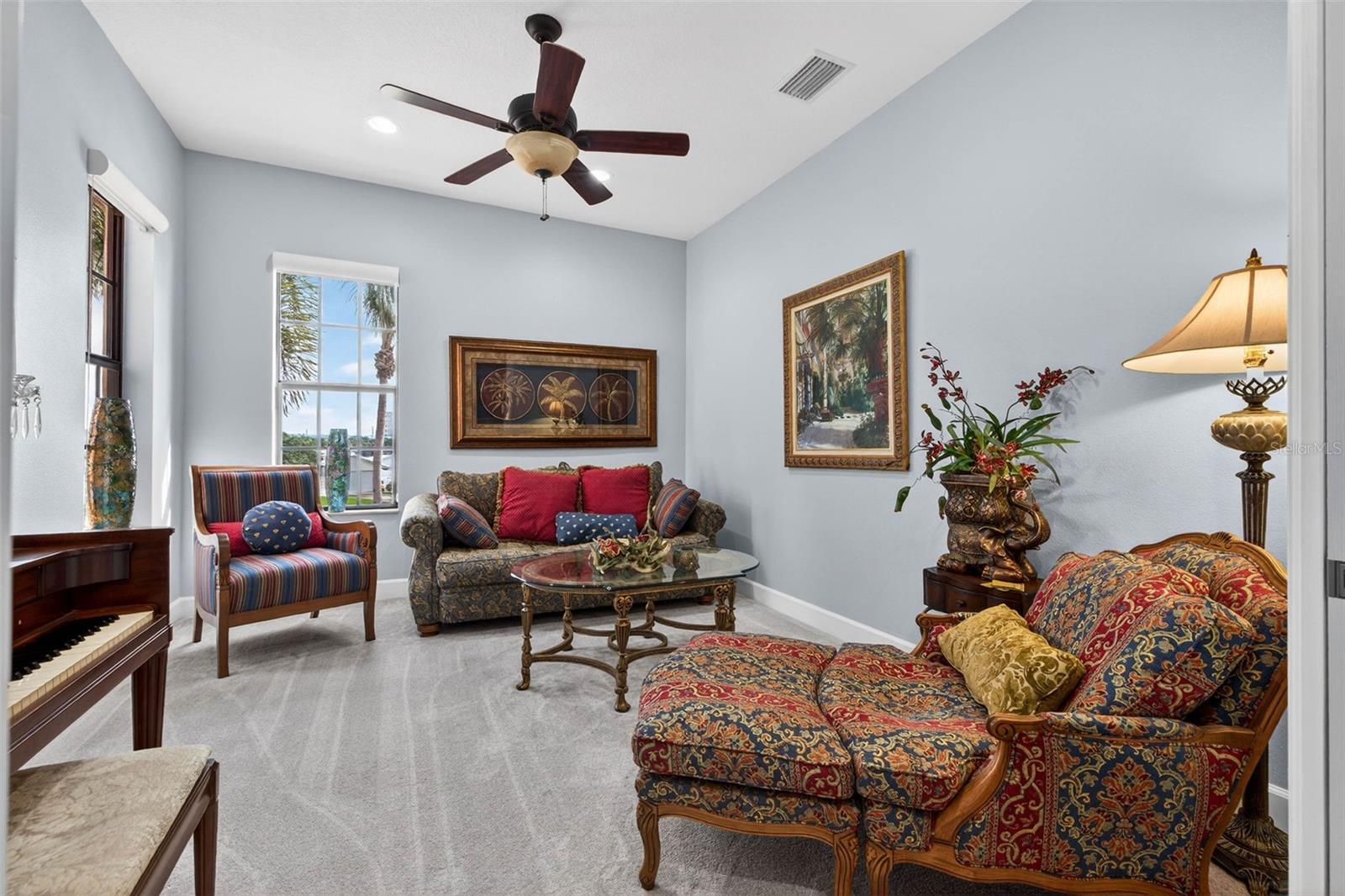 4401 38TH St ST PETERSBURG, FL 33711