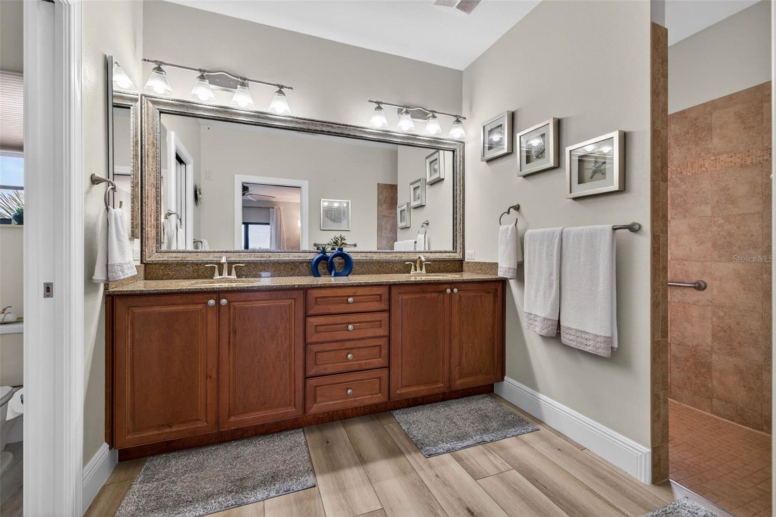 4401 38TH St ST PETERSBURG, FL 33711