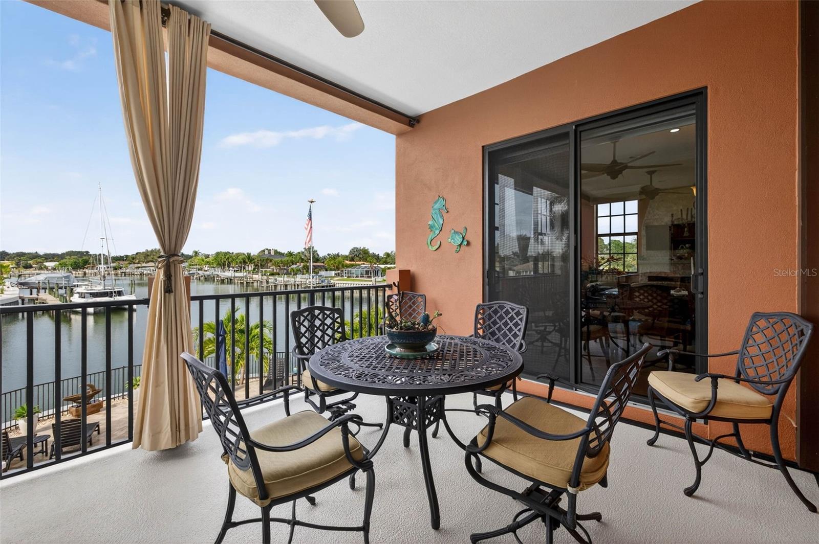 4401 38TH St ST PETERSBURG, FL 33711