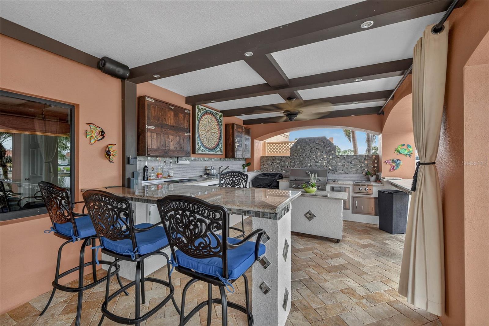 4401 38TH St ST PETERSBURG, FL 33711