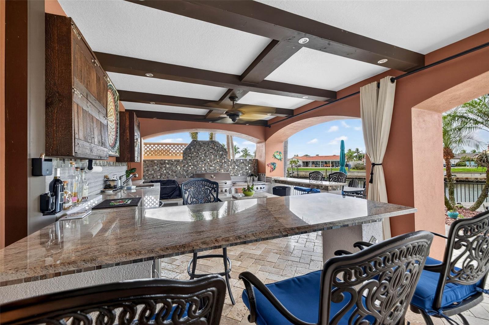 4401 38TH St ST PETERSBURG, FL 33711