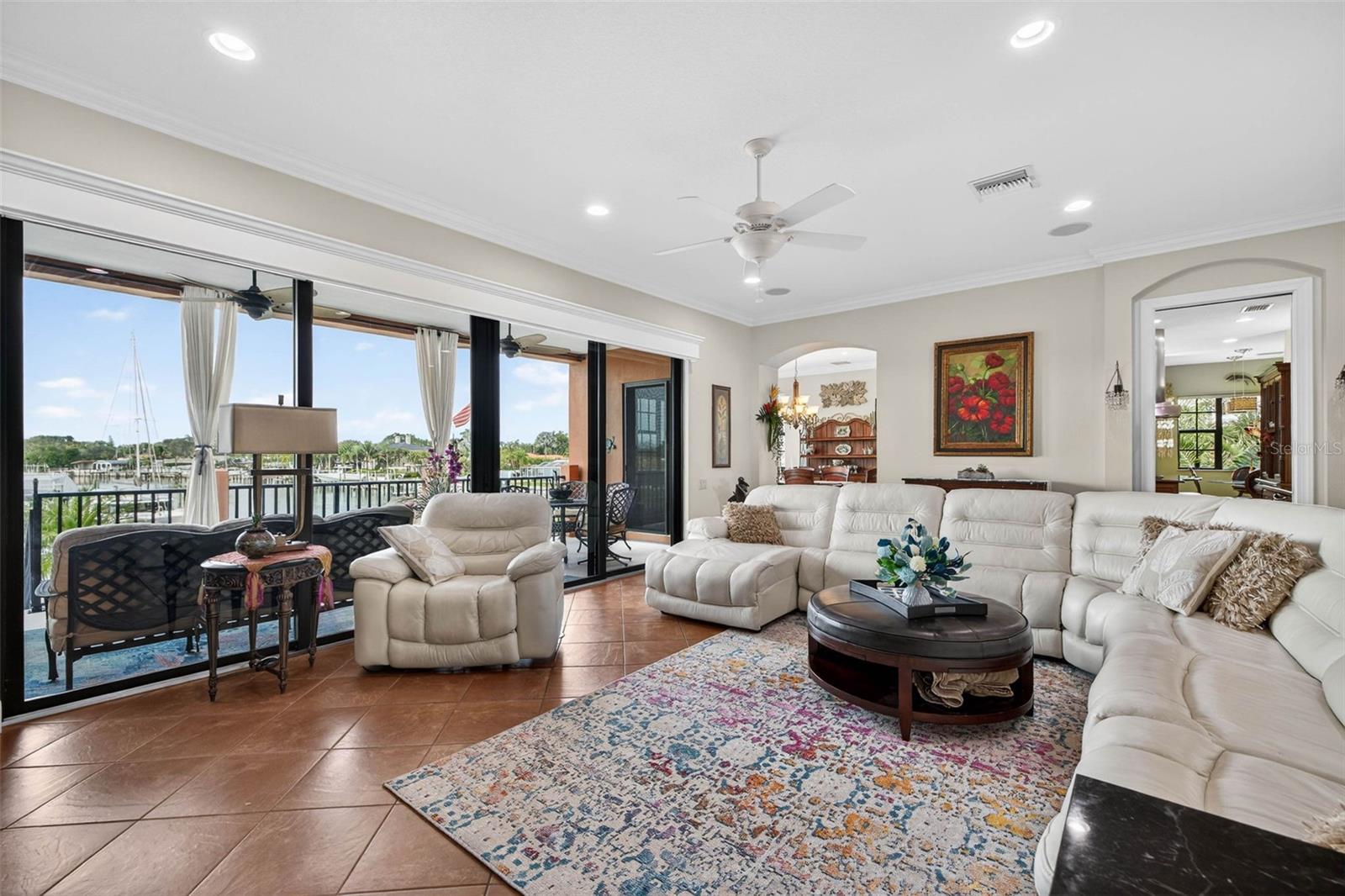 4401 38TH St ST PETERSBURG, FL 33711