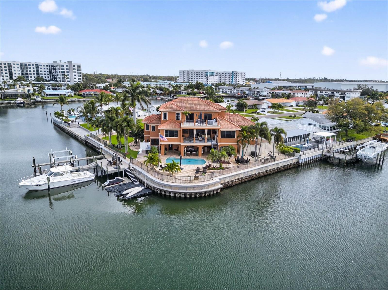 4401 38TH St ST PETERSBURG, FL 33711