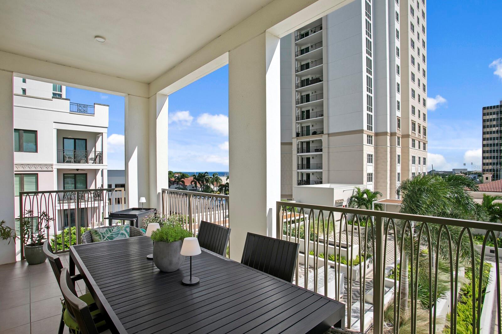 126 4TH Ave #502 ST PETERSBURG, FL 33701