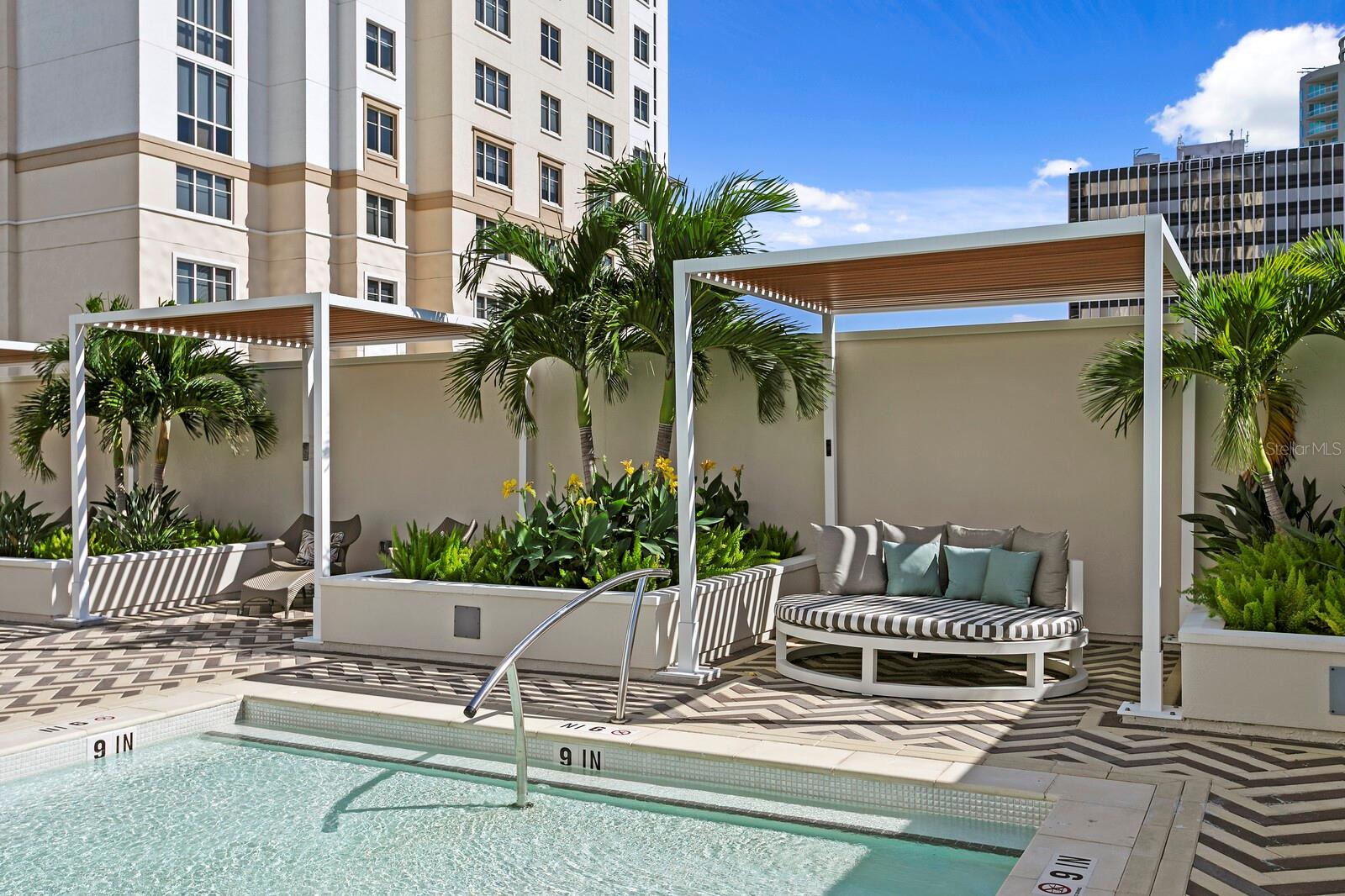 126 4TH Ave #502 ST PETERSBURG, FL 33701