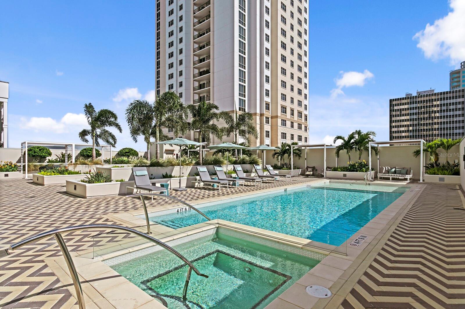 126 4TH Ave #502 ST PETERSBURG, FL 33701