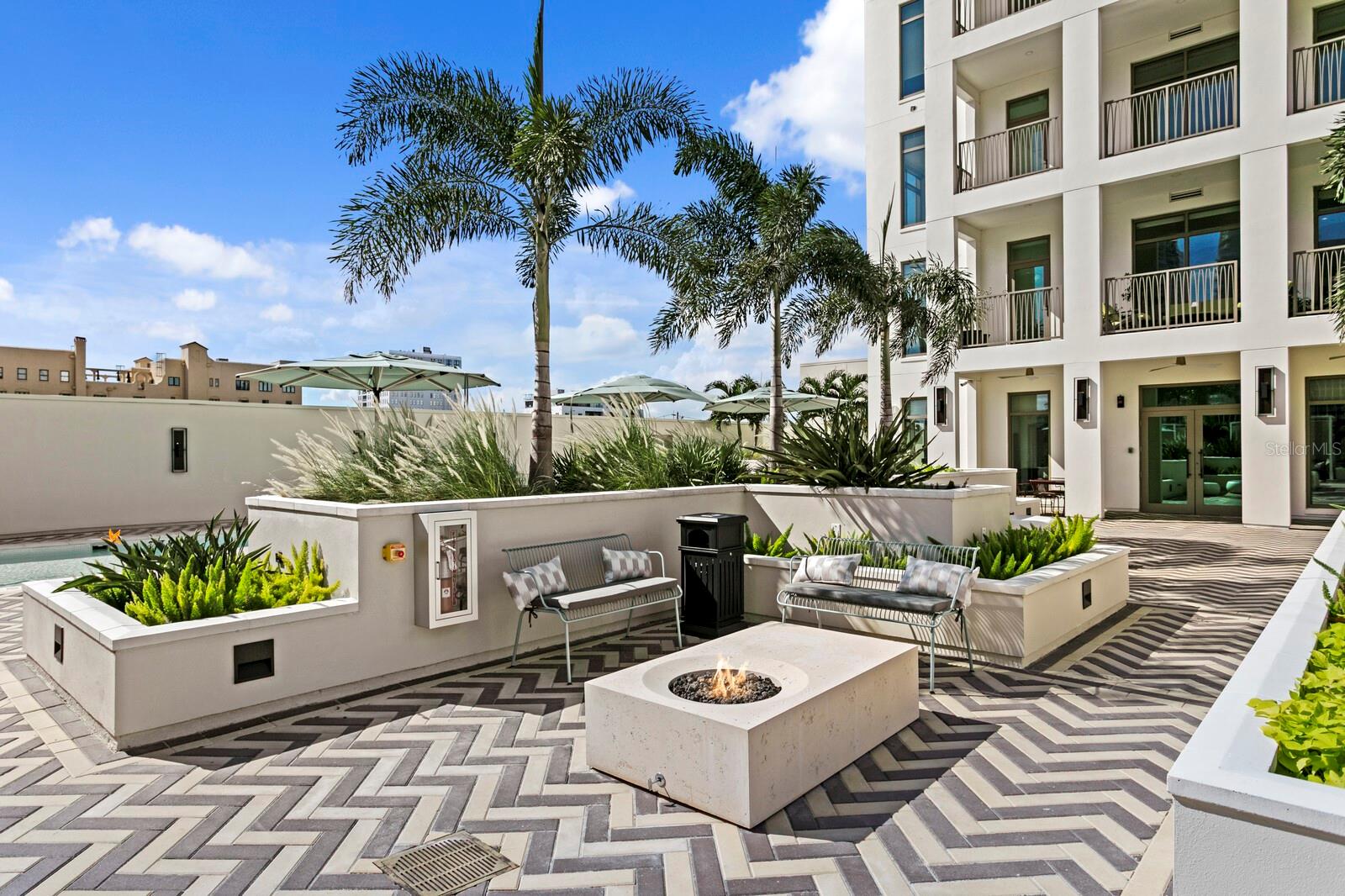 126 4TH Ave #502 ST PETERSBURG, FL 33701
