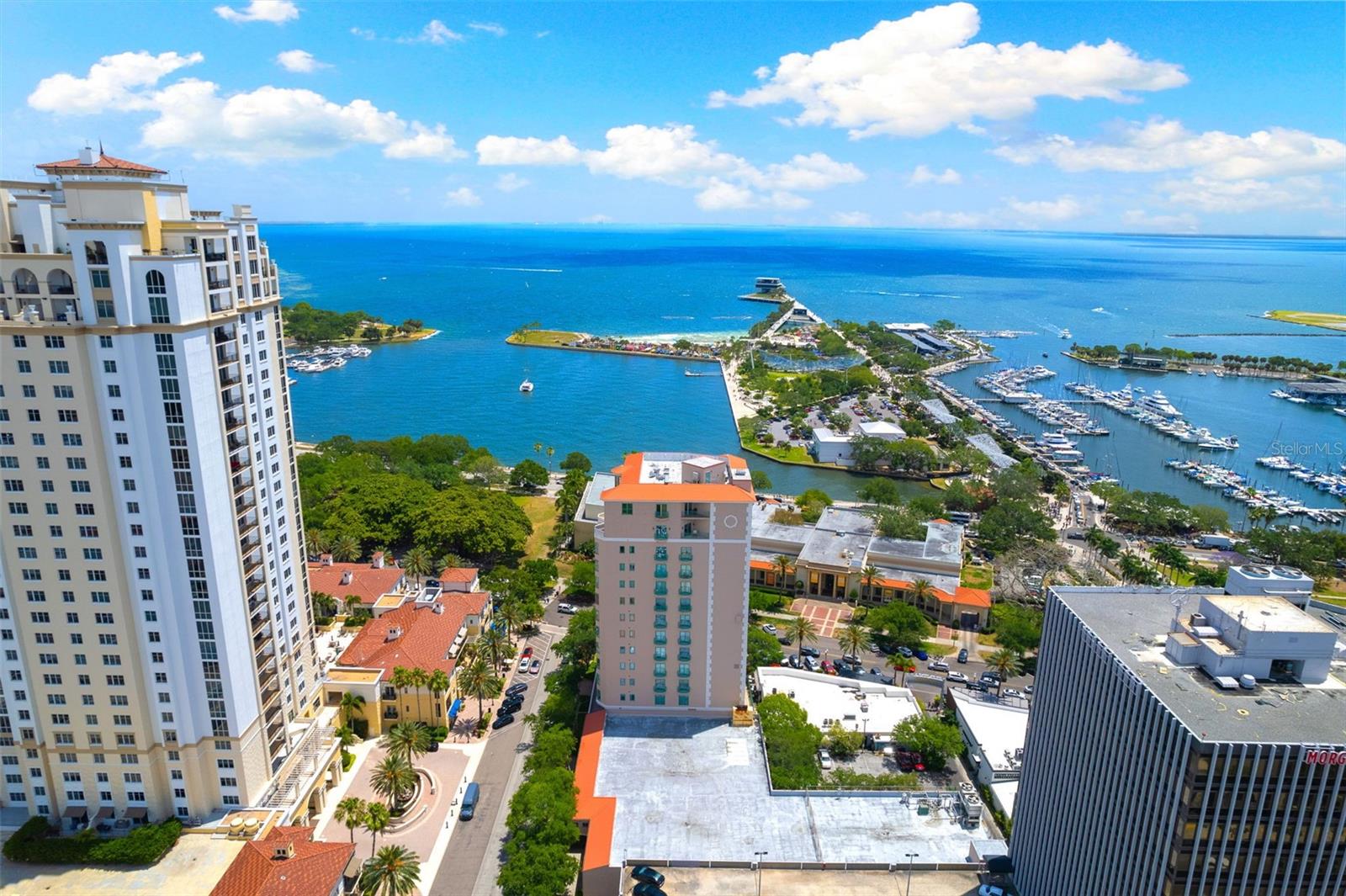 288 Bch Dr #9B ST PETERSBURG, FL 33701