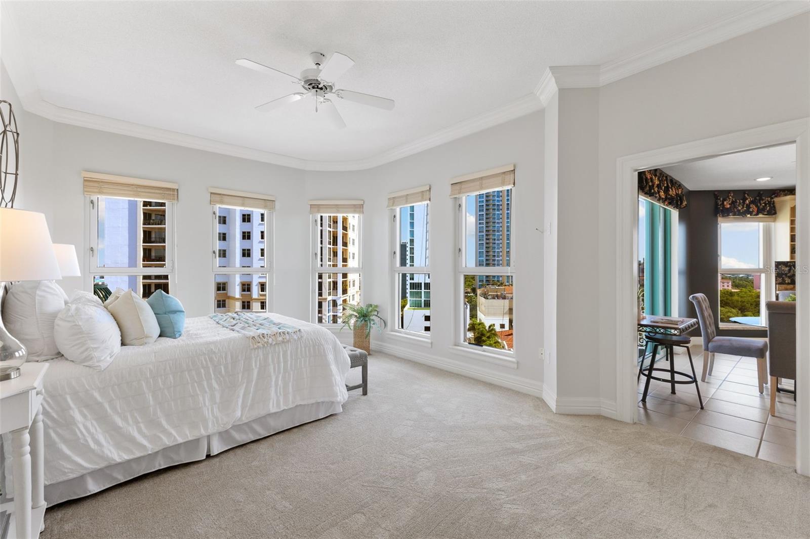 288 Bch Dr #9B ST PETERSBURG, FL 33701