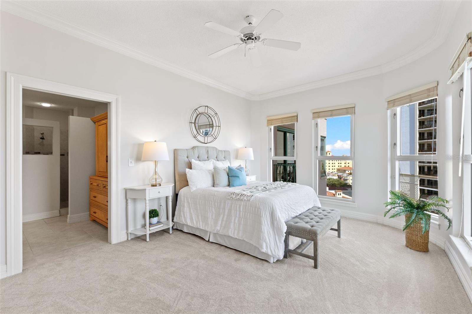 288 Bch Dr #9B ST PETERSBURG, FL 33701