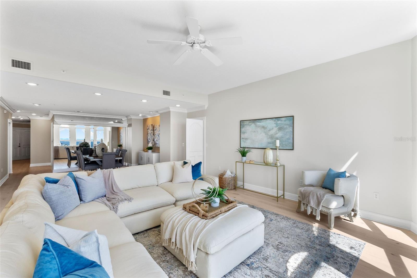 288 Bch Dr #9B ST PETERSBURG, FL 33701