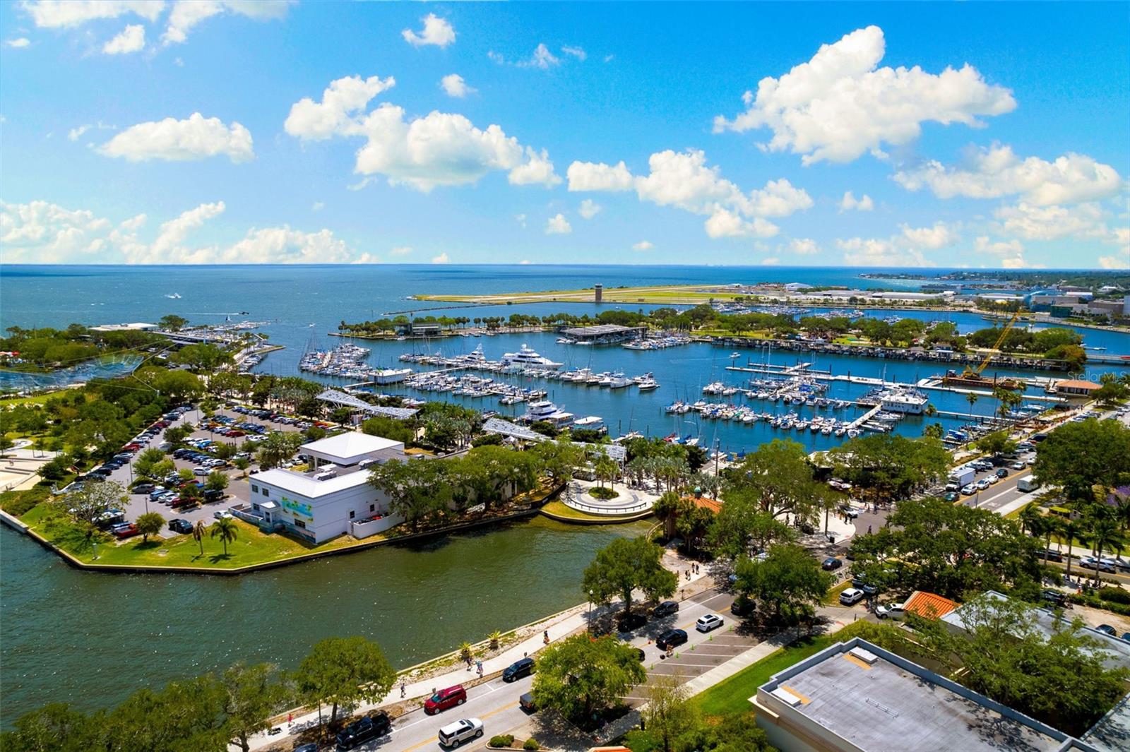 288 Bch Dr #9B ST PETERSBURG, FL 33701