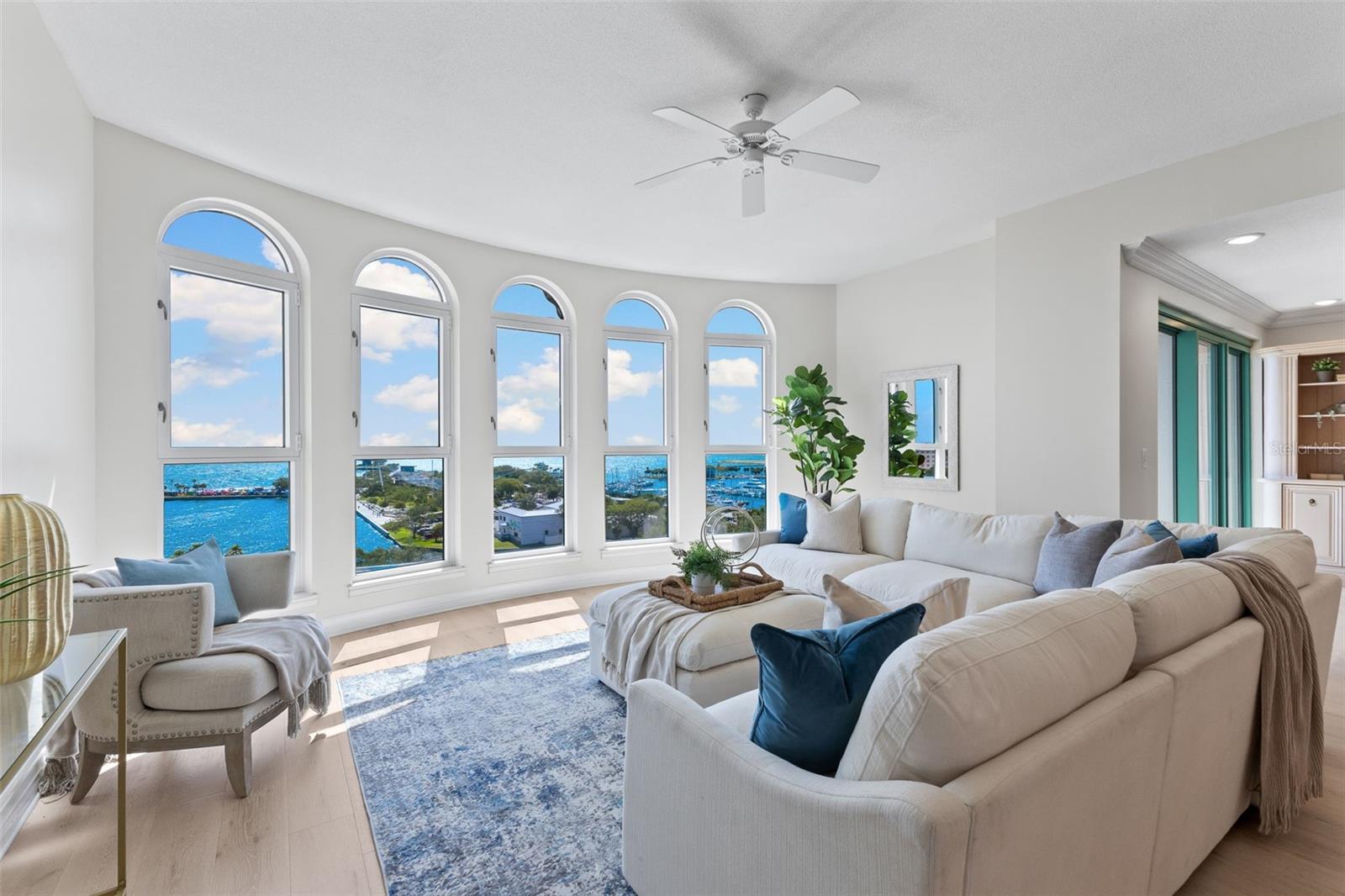 288 Bch Dr #9B ST PETERSBURG, FL 33701