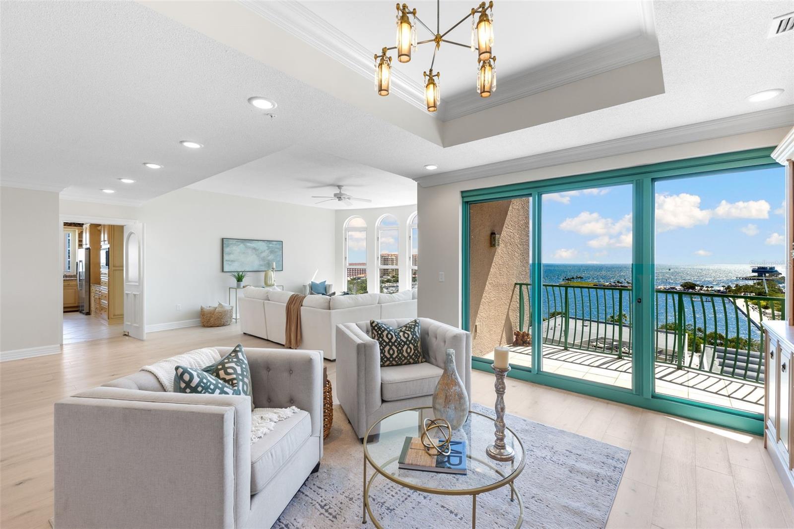 288 Bch Dr #9B ST PETERSBURG, FL 33701