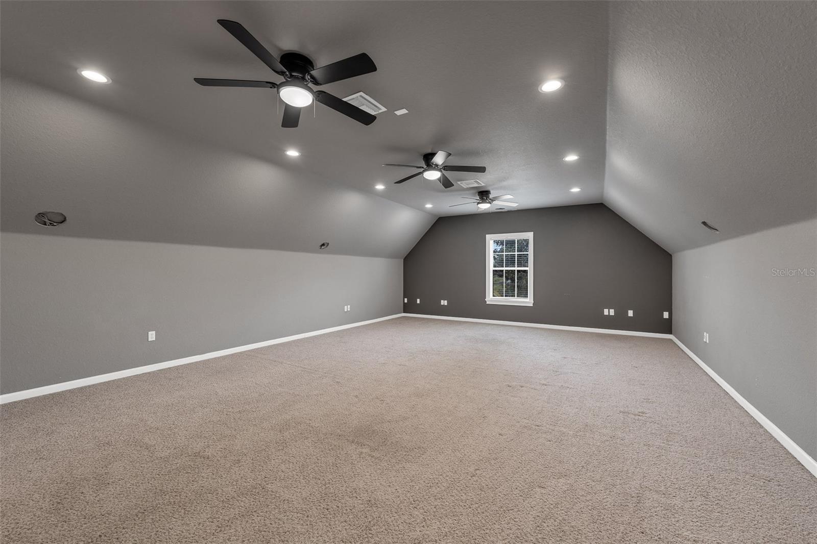 1698 TAYLOR Rdg Cir KISSIMMEE, FL 34744