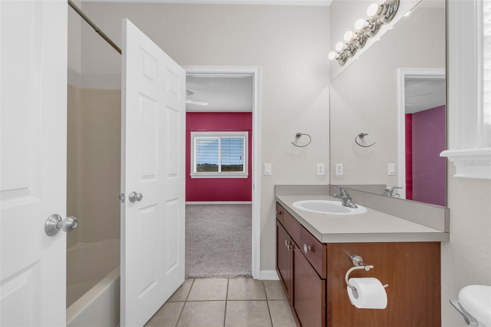 1698 TAYLOR Rdg Cir KISSIMMEE, FL 34744