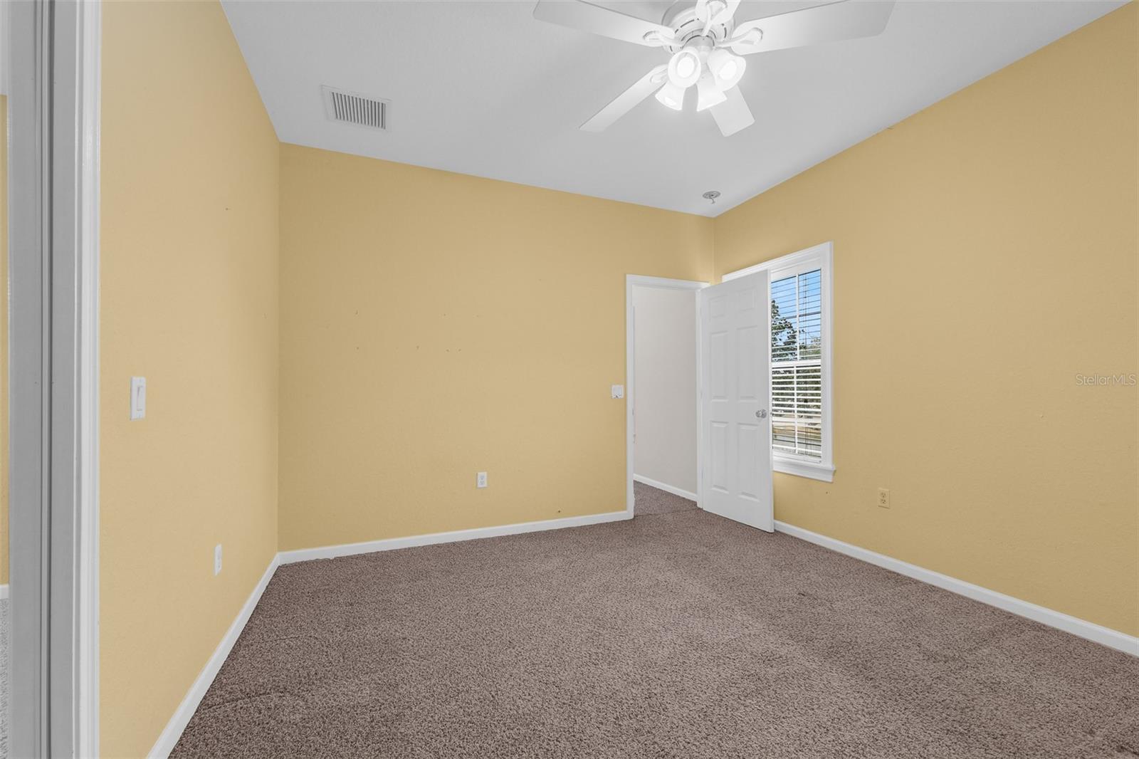 1698 TAYLOR Rdg Cir KISSIMMEE, FL 34744