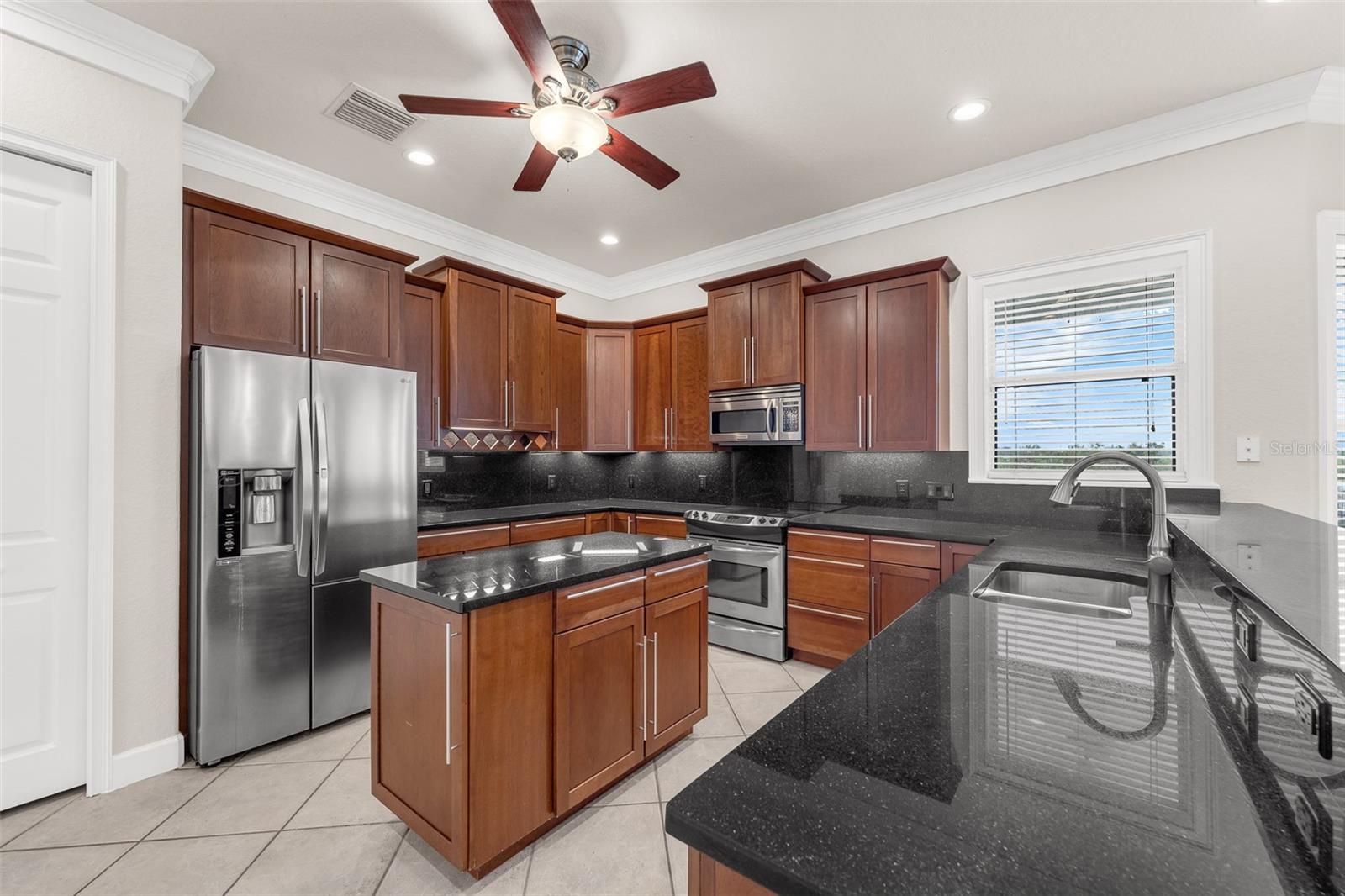 1698 TAYLOR Rdg Cir KISSIMMEE, FL 34744