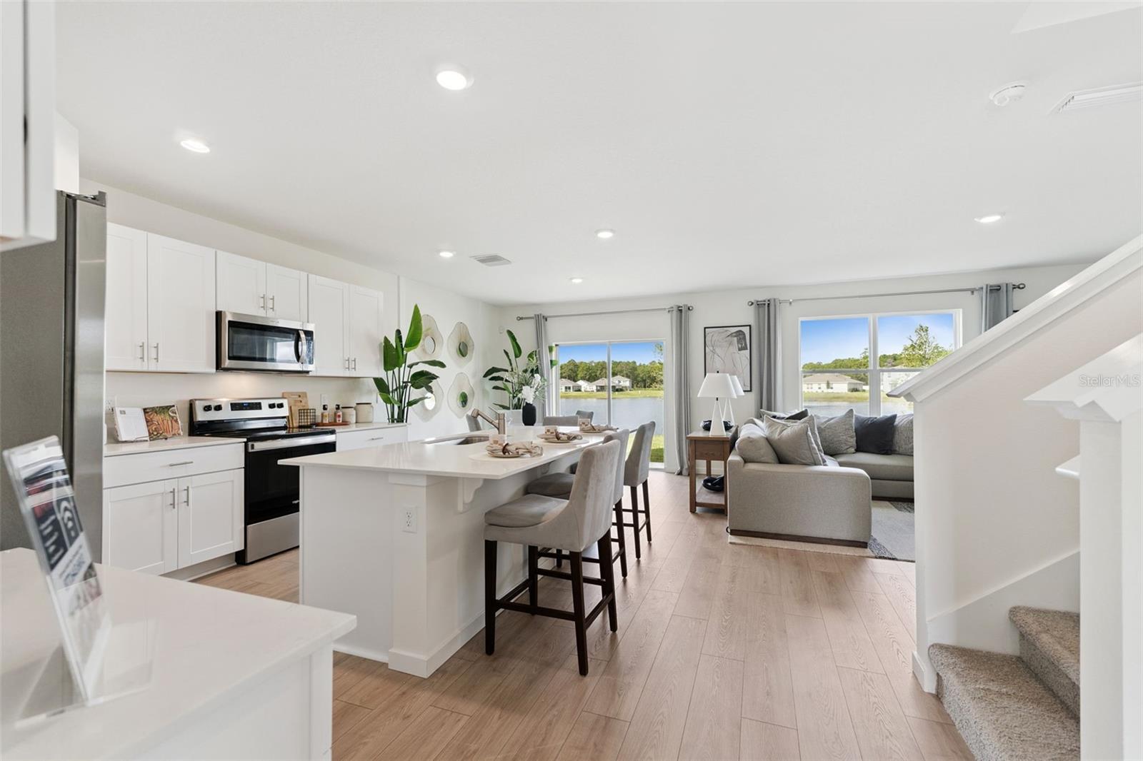 1809 HOWARD MESA Dr KISSIMMEE, FL 34744