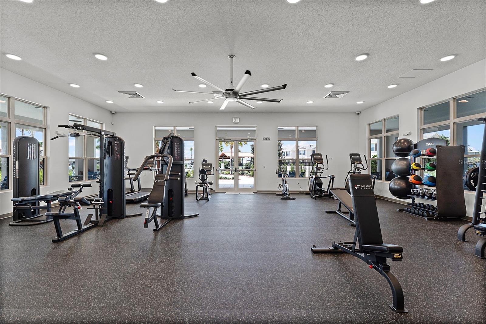 1809 HOWARD MESA Dr KISSIMMEE, FL 34744