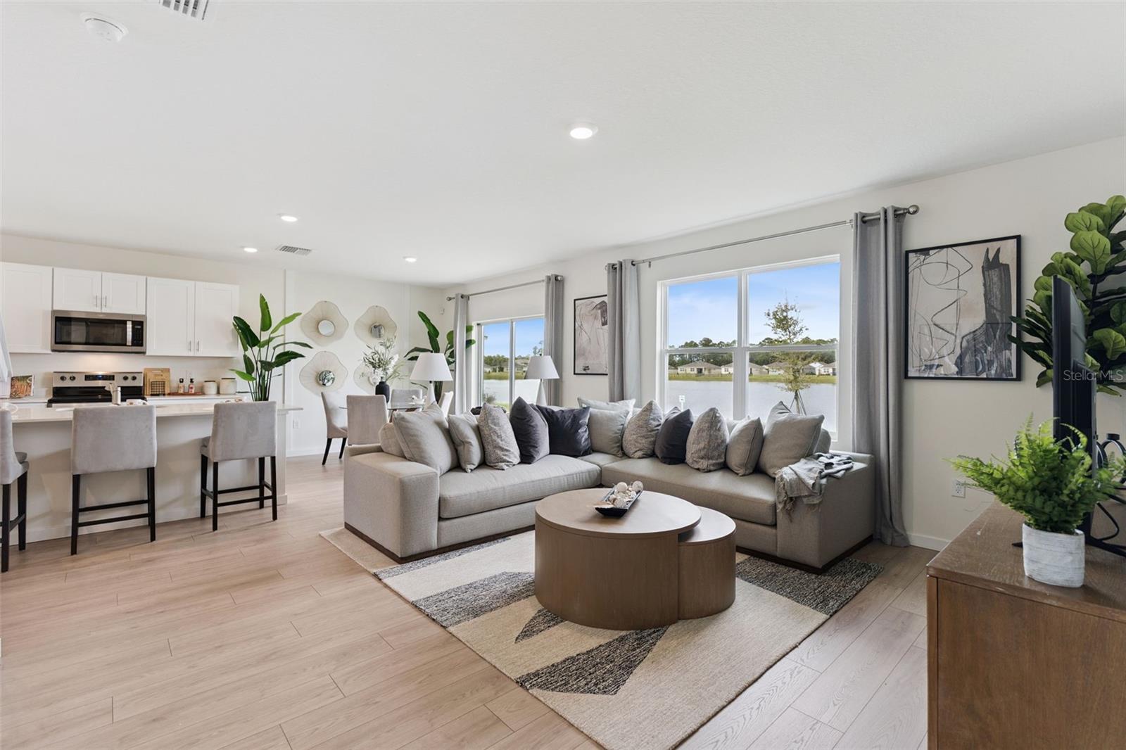 1809 HOWARD MESA Dr KISSIMMEE, FL 34744