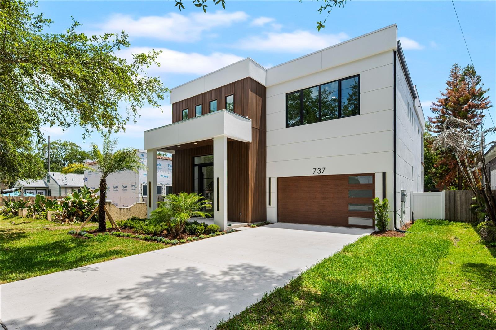 737 N SUMMERLIN Ave ORLANDO, FL 32803