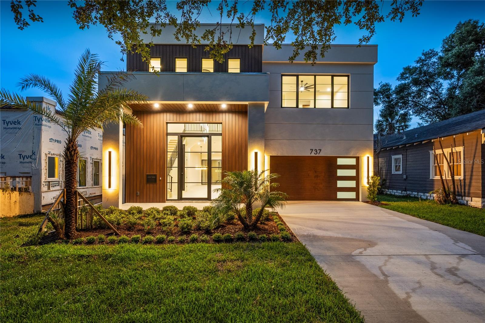 737 N SUMMERLIN Ave ORLANDO, FL 32803