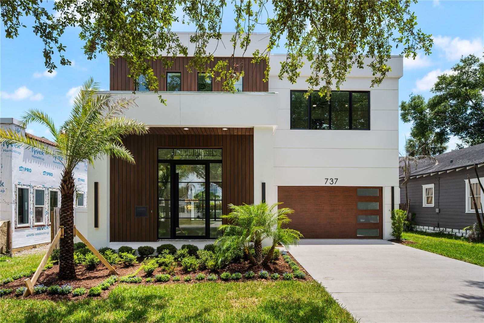 737 N SUMMERLIN Ave ORLANDO, FL 32803