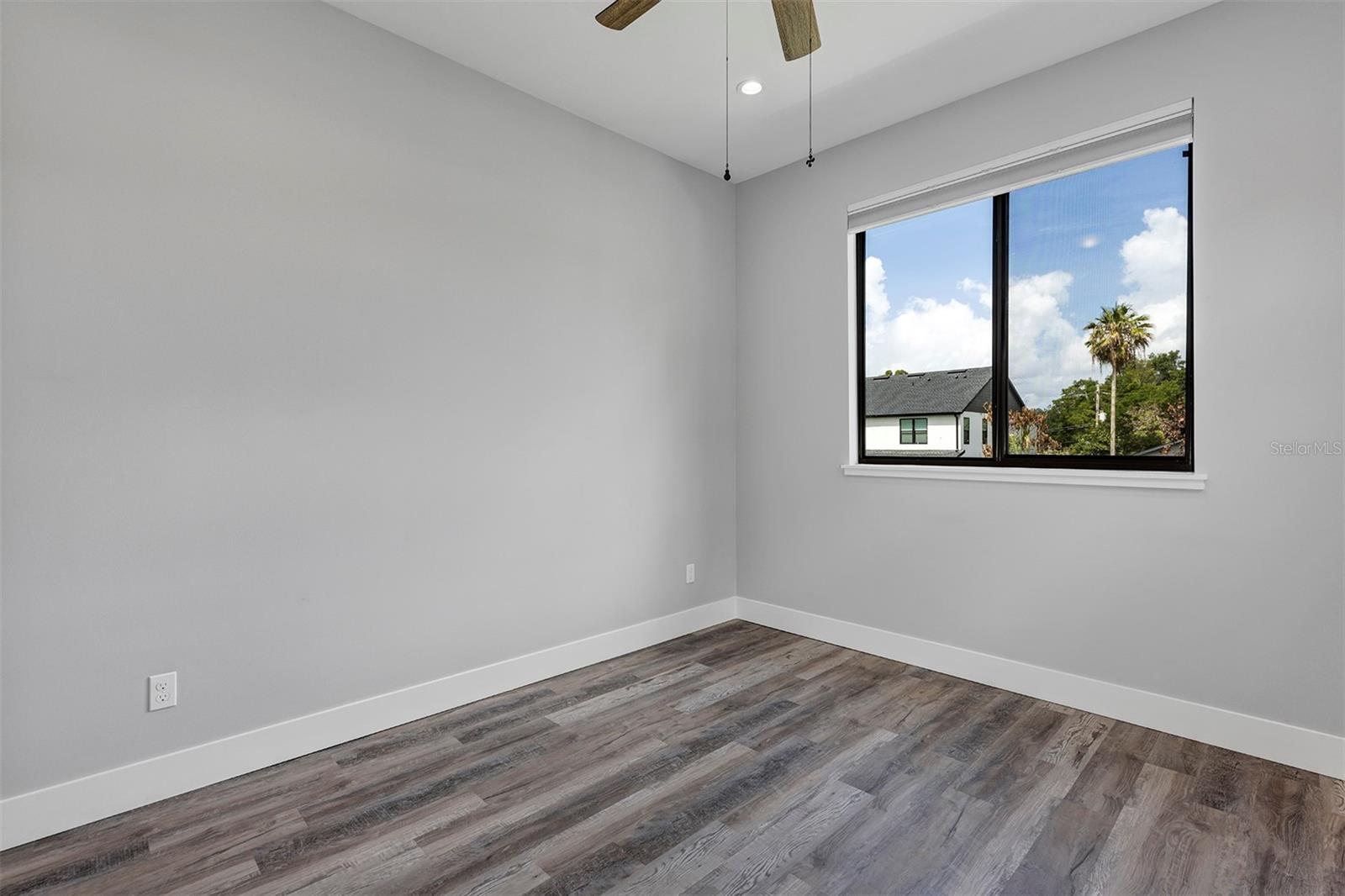 1418 CLARK St ORLANDO, FL 32806