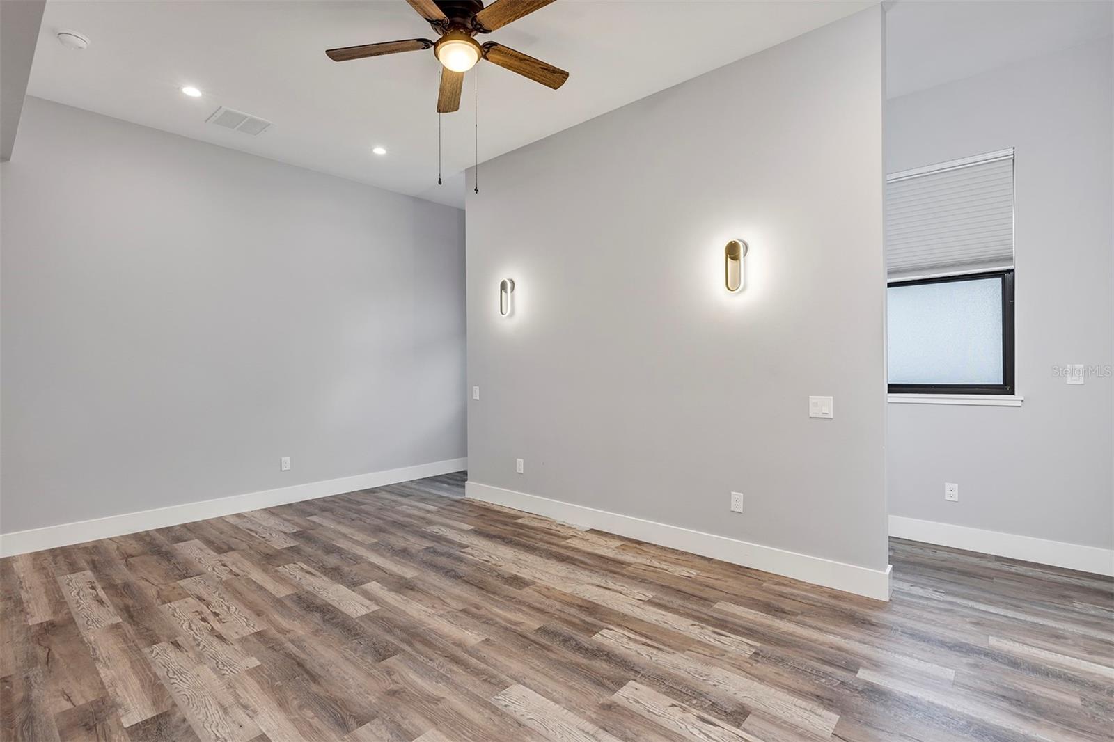 1418 CLARK St ORLANDO, FL 32806